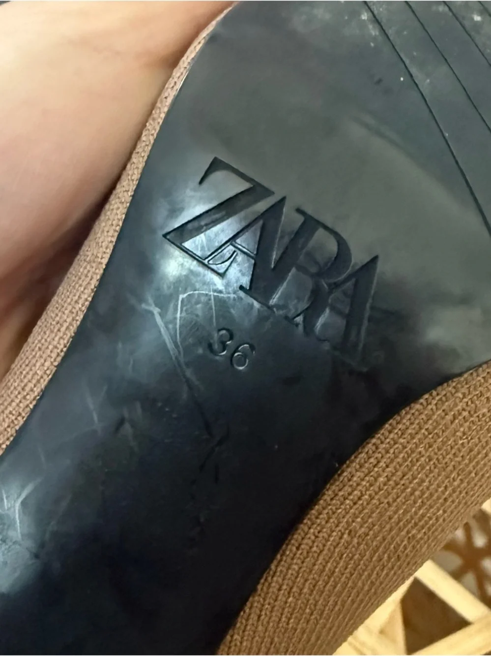 Zara excellent minor